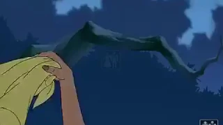 بنت تستحم ولا تدري انها مراقبه 