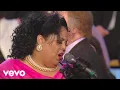 Download Lagu Gaither - Take My Hand, Precious Lord [Live] ft. Marshall Hall, Angela Primm \u0026 Jason Crabb