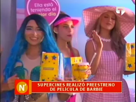 Supercines realizó preestreno de película de Barbie