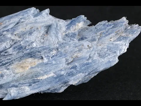 カイヤナイト (藍晶石)原石 24.2g｜天然石 原石 通販 キラリ石