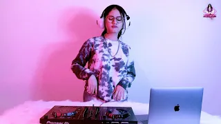 GOYANG SANTUY / ADA AKU DI SINI ( DJ IMUT REMIX)