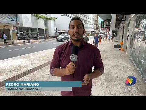 Polícia prende grupo que teria praticado injúria racial contra artista de rua em Balneário Camboriú