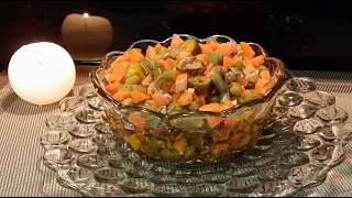 منو اللي يحب الحبشكلات بالسفره .؟ تعالوا نعمل مخلل الجزر والفاصوليا الخضراء بالمكسرات .ماينشبع منه