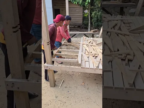 technique for removing wood that has been installed for a long time #construction #stratummasonry