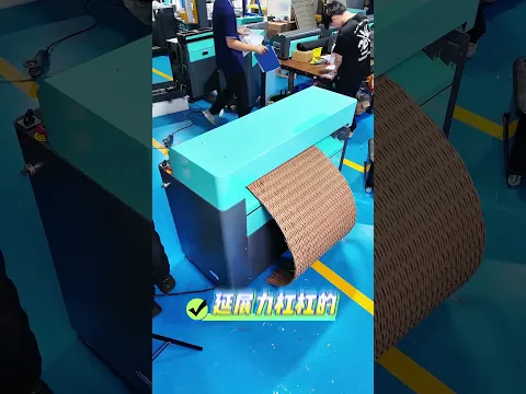 آلة تقطيع الكرتون الخاصة بنا هي شهادة على الابتكار والاستدامة. تحول الكرتون المهمل