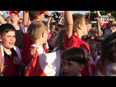 Download MP3 DFB-Pokalfinale: Blasmusikkapelle spielt SC-Freiburg-Hymne