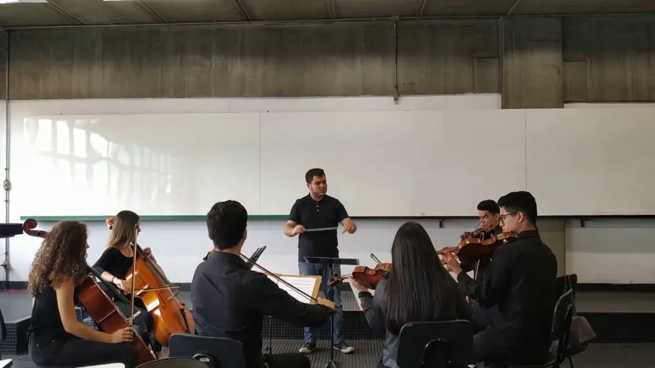 Conducting "Os Rios Que Correm Em Nós"