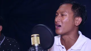 Download Drizzle Drives Hearts - Cover Hendra Soreang Buskers Hear Goosebumps MP3