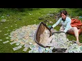 Download Lagu picked up a large amount of money: Surprisingly, the girl found the money there.#pickupmoney