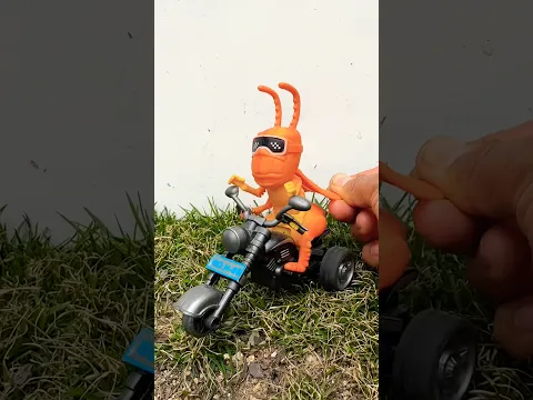 CUTE 🏍️ MOTORCYCLE AND GRASSHOPPER 2 #Shorts