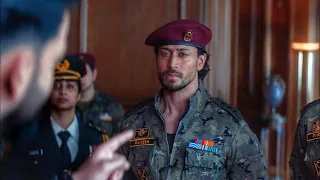 الحكومة الهندية تطرد جندي من الخدمة العسكرية لكن قرر ان يجعلهم يندمون ع قرارهم فيلم Bade Miyan 