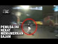 Download Lagu Pemuda Ini Nekat Mengacungkan Senjata Tajam Panjang Di Depan Petugas Yang Melintas - 86