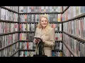 Elisabeth Moss s Closet Picks