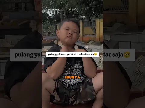 Bocah Ini Merindukan Pelukan Ibunya