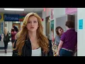 Download Lagu Bullied for not being pretty, she shocks everyone at prom by dazzling them with her true beauty