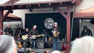 Los Lobos 26 Rancho Nicasio