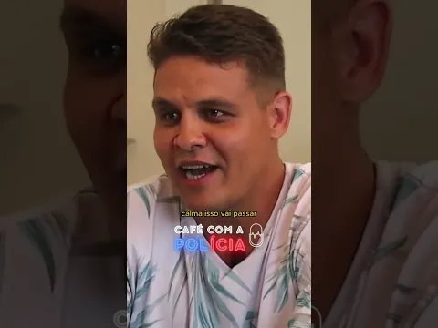 Policial sai do corpo após acidente e… 😨