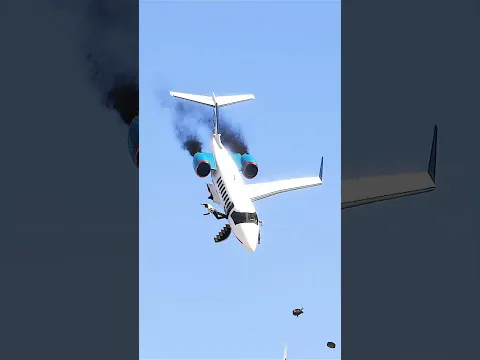Two Lucky Pilots Save their Lives right before Plane Crash