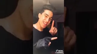ميوزكلي وبعد الشغله دي بساعه نسيت في سريرها ولاعه عليها اسمي 