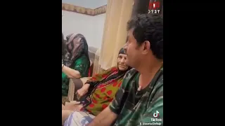 جلسة أسرية سعيدة مع صوت الهداني أحد طقوس الزواج في يافع 