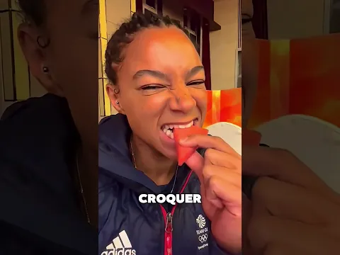 Elle Ne Peut Même Pas Croquer une Chips 😱