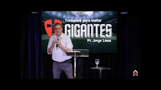 TREINADOS PARA MATAR GIGANTES