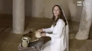 ترتيلة كلك جميلة   الأب هوفيك بودقيان و نتالي ابي حبيب دندنها