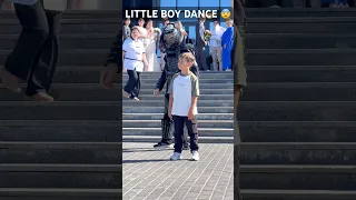 LITTLE BOY DANCING MONTAGEM COMA AMAZING SHUFFLE 