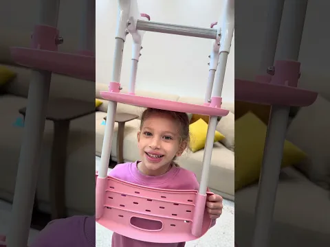 صفا عملت حالها تلفزيون🤦♀️