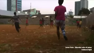 iwan fals mereka ada di jalan