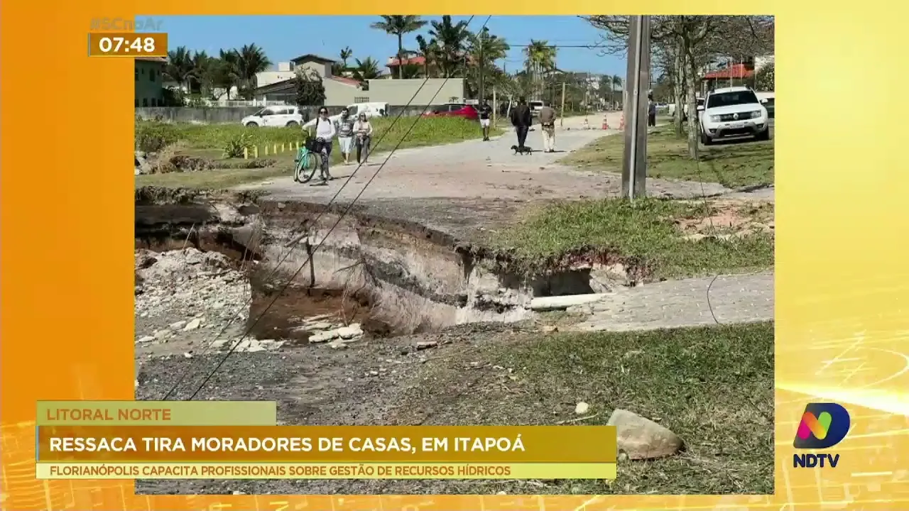 Ressaca provoca prejuízos na cidade de Itapoá; confira