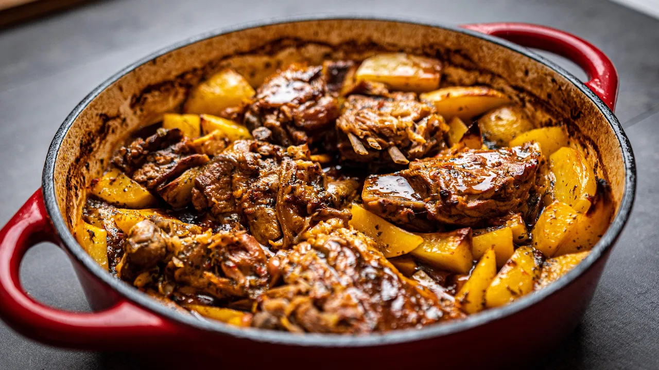 Cabrito assado no forno | Tenro por dentro e tostado por fora!