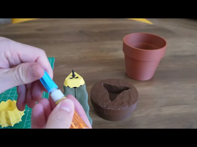Phoney Cactus - Moon Cactus Phone Stand video thumbnail