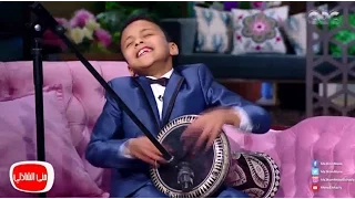 طفل 7 سنوات ي بهر الجميع بعزف على الطبلة في معكم منى الشاذلي 