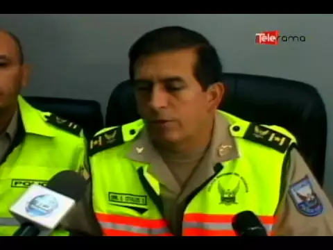 Policía recupera camión supuestamente robado