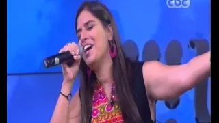 هنا العاصمة رولا زكي ومزيج من الغناء باللغات المختلفة 