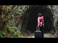 Lagu A Journey of No Return: Mother and Daughter and the Door to the Fateful Cave
