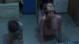 طفل ٧ سنين بيعيش طول عمره في اوضة مقفولة مع أمه وبيفتكر ان العالم كله هو الاوضة دي بس Room 