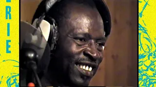 Ali Farka Touré Feat Oumou Sangaré Cherie Official Video 