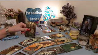 كنت ف إيده ضيعك منه بيندم و يتحسر عليك ينتظر رسالتك نفسه تضعف و ترجعله هل ينهي الصمت و يتصل 