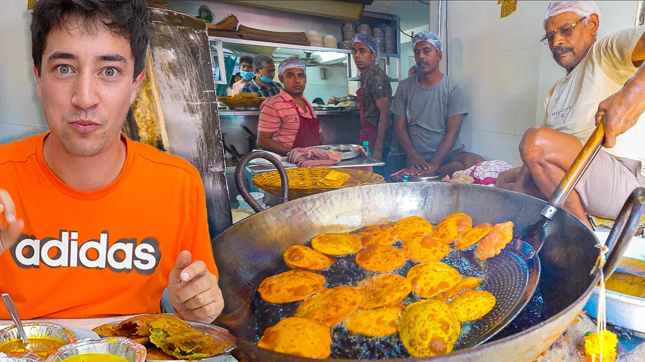 INDIAN STREET FOOD in MUMBAI - 161 Year Old Puri (OLD IS GOLD) + 5 Bombay Street Foods!!