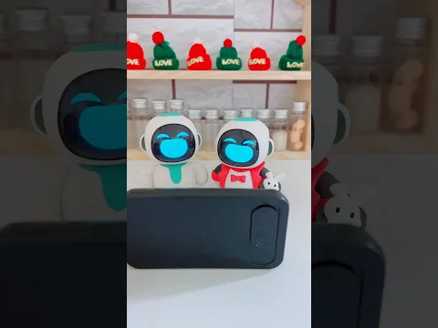 Don't watch phone to much #eiliko #robot