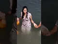 Download Lagu 🌷Ganga bath: beautiful ganga river 🌻🌹#ganga #bathing #gangariver #viralshorts