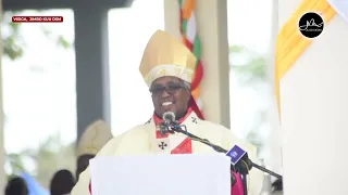 Wanaume Ee Wanaume Wakatoliki Askofu Mkuu Ruwa Ichi Aongoza Wimbo Wa UWAKA Visiga 