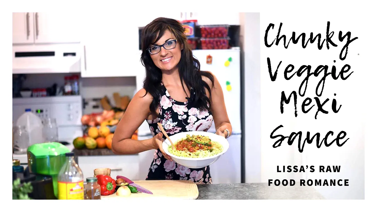 RECIPE: CHUNKY VEGGIE MEXI SAUCE ON CUCUMBER NOODLES    RAW FOOD VEGAN DIET WEIGHT LOSS