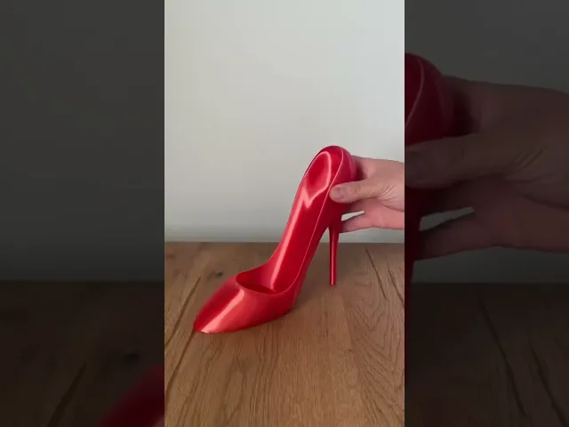 Stiletto Wine Bottle Holder / No Supports video thumbnail