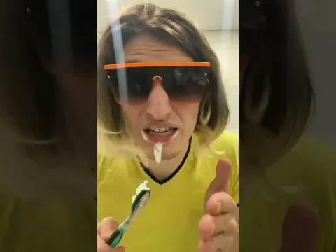 😱 Чистил зубы час без остановки — чем это закончилось!?