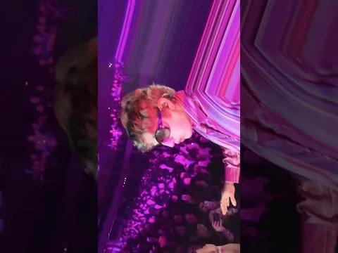 POV: Estás en el escenario de La Noche Violenta