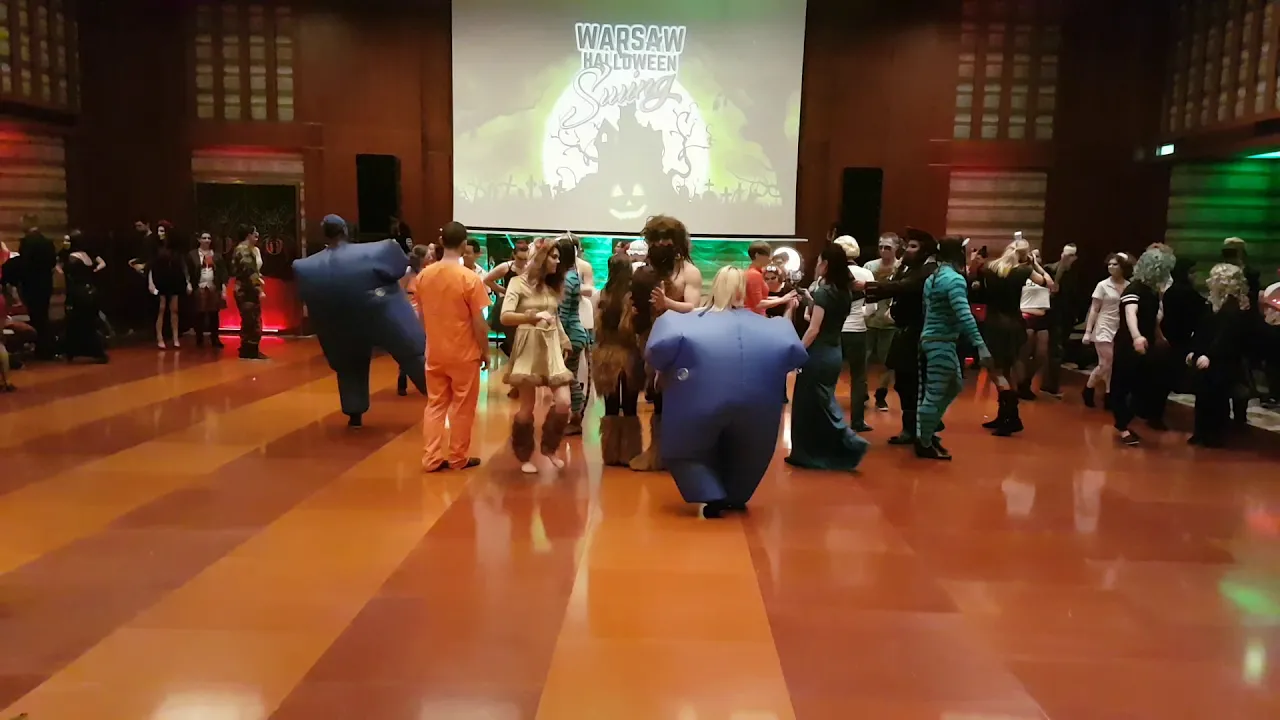 LIVE Warsaw Halloween Swing 2018 - Costume Parade RAW