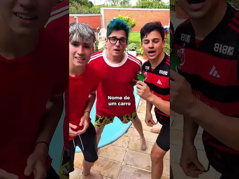 JOGA NA PISCINA?? SE DEMORAR CAIU!! HAHAHA